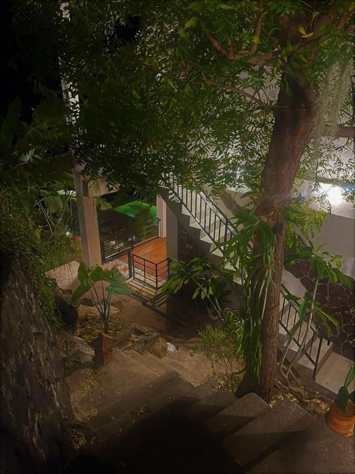 Liri Villa - Ocean, Hills, Valley View Ловина Экстерьер фото