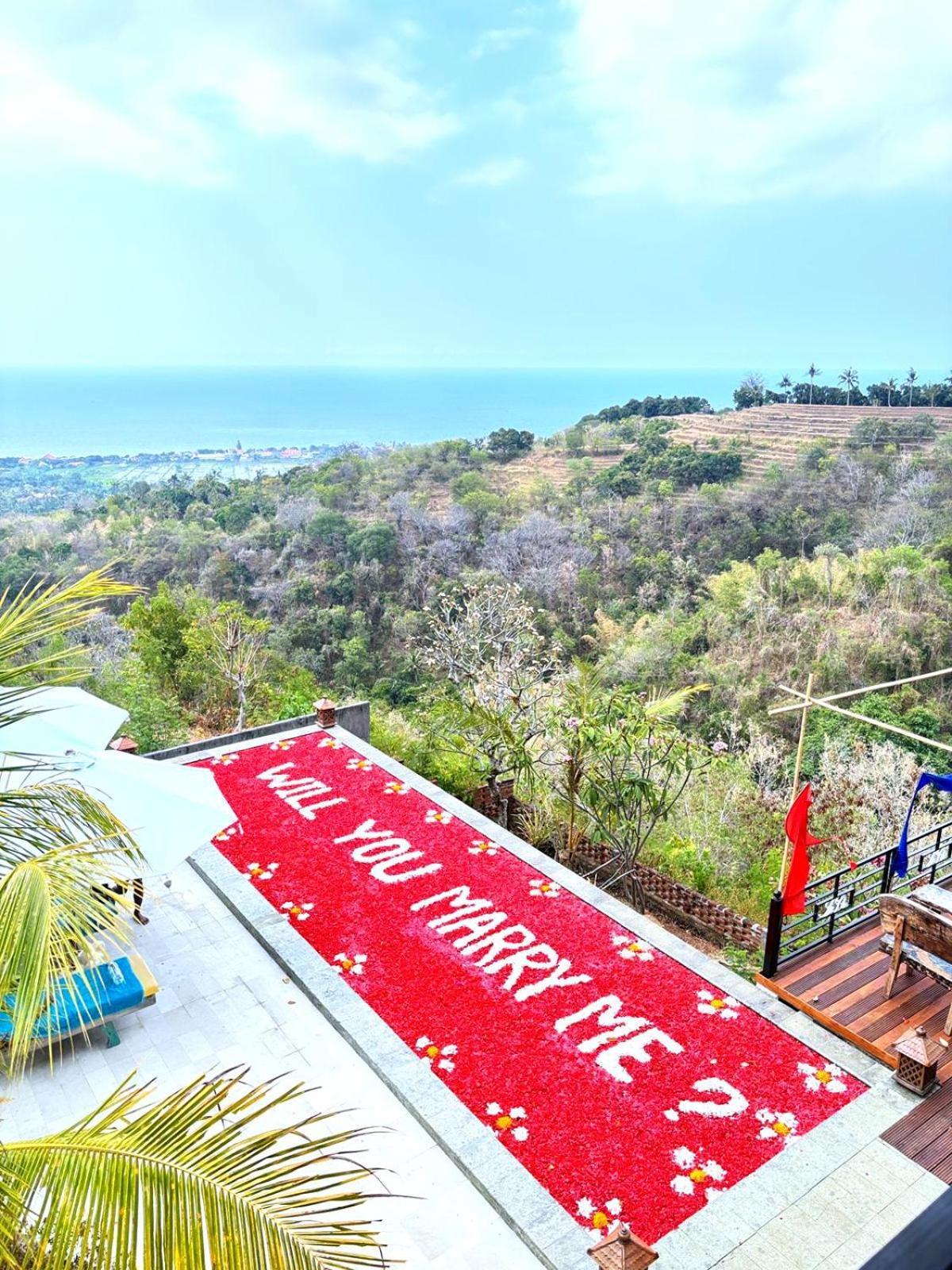 Liri Villa - Ocean, Hills, Valley View Ловина Экстерьер фото